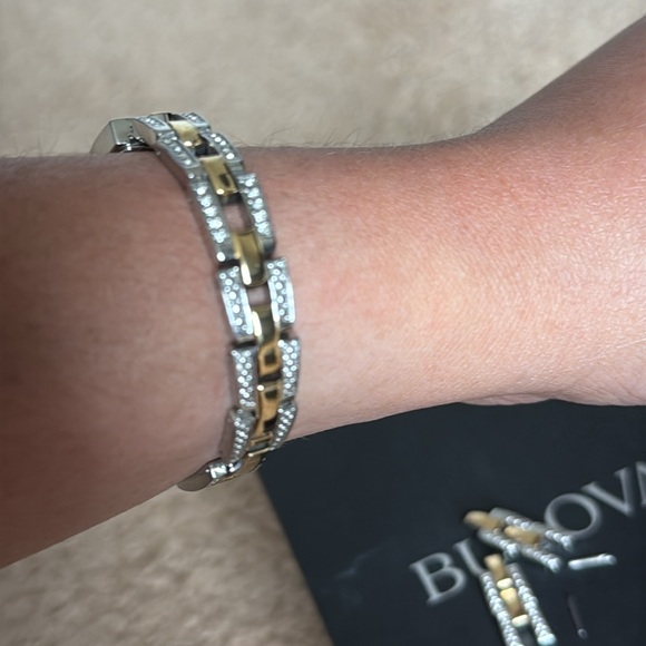 Bulova watch - Picture 16 of 17